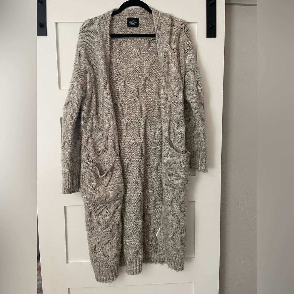 Carly jean Los Angeles long cardigan sweater small/medium